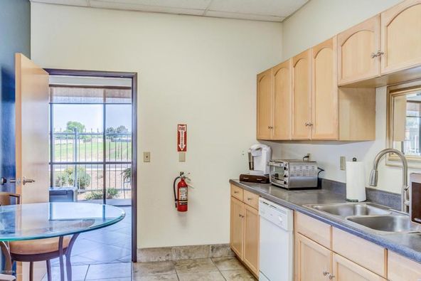 7118 W Frier Dr, Glendale, AZ 85303
